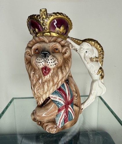 Vintage goldscheider lion - vintage,