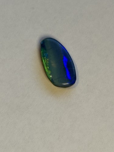 Australian opal doublet - australian,