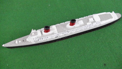 Triang minic ships 702 queen - m,