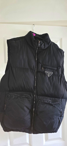 Prada black insulated puffer - prada,