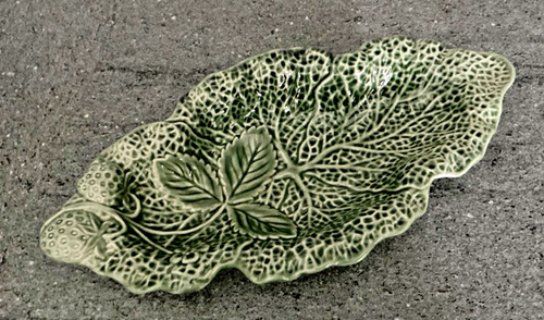 Green glazed majolica cabbage - green,