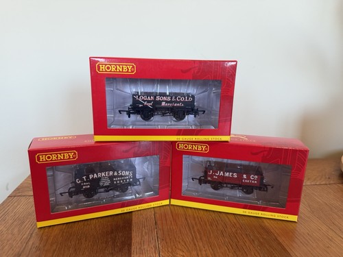 Hornby rake open wagons - 3,