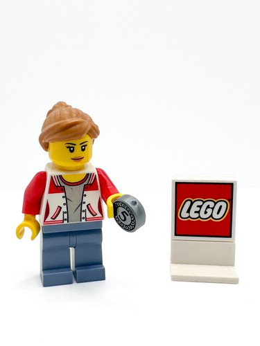 Lego female bus passenger - lego,