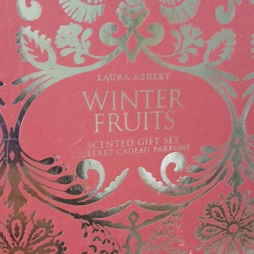 Laura ashley winter - laura, fruits