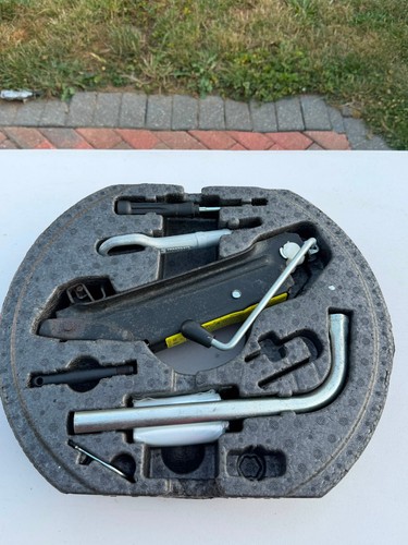 Audi jack and wrench - audi/vw,