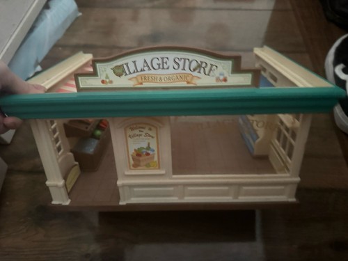 Sylvanian families village - families,