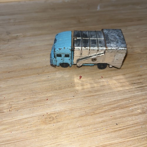 Used husky refuse van - used, s&d