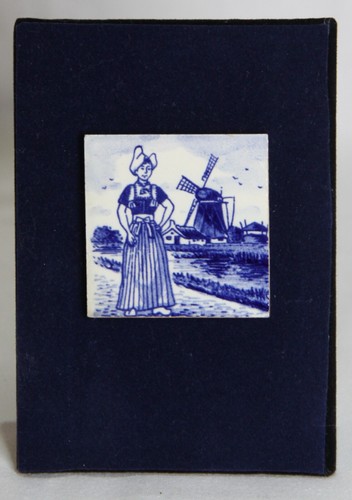Small pretty delft tile on - delft,