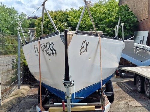 22ft equipped sailing boat - 22ft,