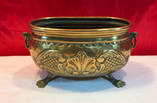 VINTAGE OVAL BRASS PLANTER /