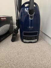 Miele Vacuum Cleaner C3 Complete 125 Edition