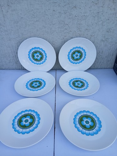 Meakin 1970s dinner plates - j&g,