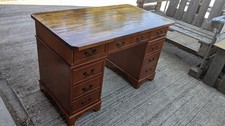 Reproduction pedestal desk