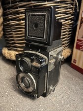 YASHICA E Flash Yashinon 80mm