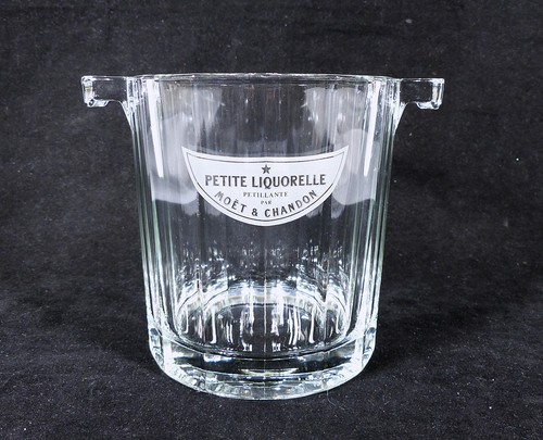 Vintage moet chandon petite - &,