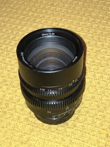 Slr magic 50mm - magic, t0.95