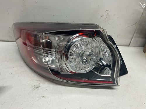 Mazda 2011 tail light - 3,
