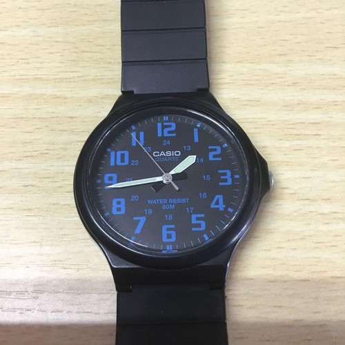 Casio 240 quartz watch - mw-240,