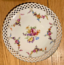 Vintage Reticulated Floral