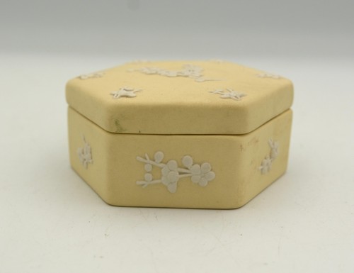 Vintage wedgwood jasperware - wedgwood,
