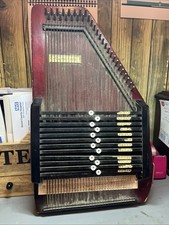 Antique Auto Harp ,very rare.