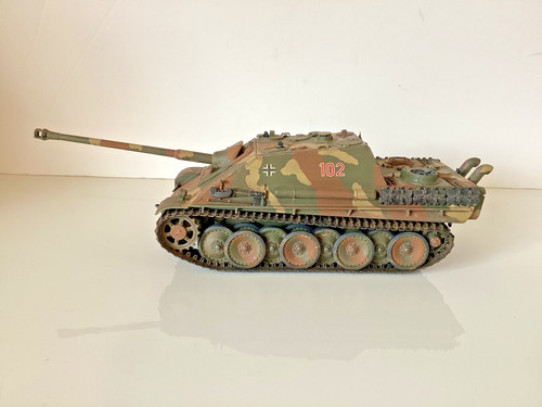 Built and painted tamiya - and, 1:35