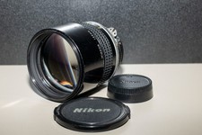 Nikon Ai-S NIKKOR 135mm F2