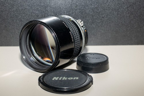 Nikon nikkor 135mm f2 - ai-s,
