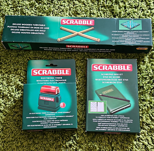 Scrabble deluxe wooden - scrabble,