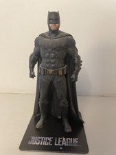 DC Comics  Justice League Movie Batman Artfx+ Statue.