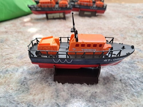 Lledo rnli lifeboat die cast - lledo,