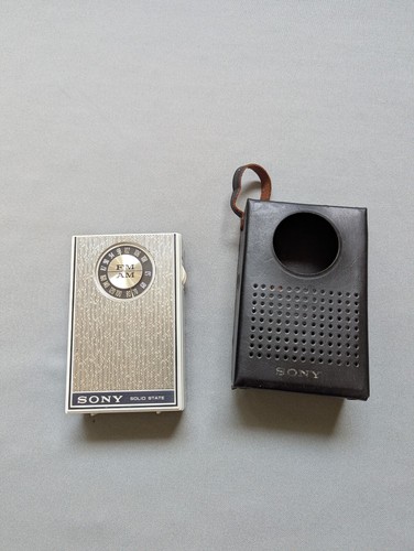 Vintage sony 66w - 3f-66w, portable
