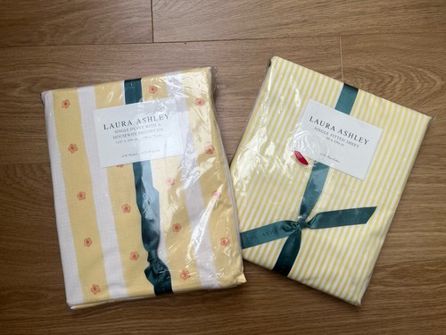 Vintage laura ashley single - laura,