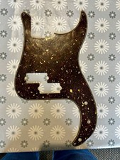 Fender P Bass 70s Pickguard