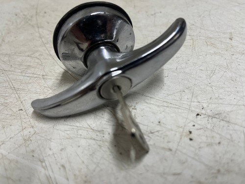Midget 1500 boot lock - mg,