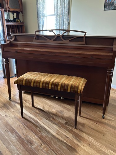 Bradley upright piano - piano, with