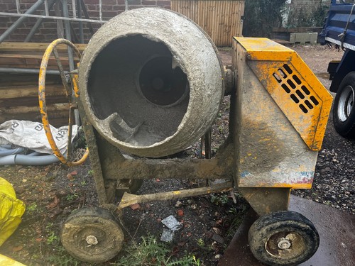 Diesel cement mixer used - diesel,