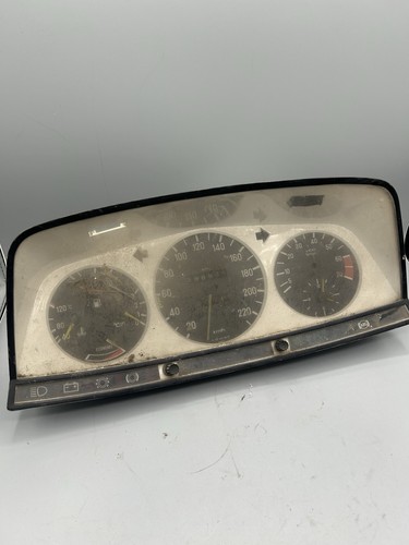 Speed 220 mercedes w123 - 220,