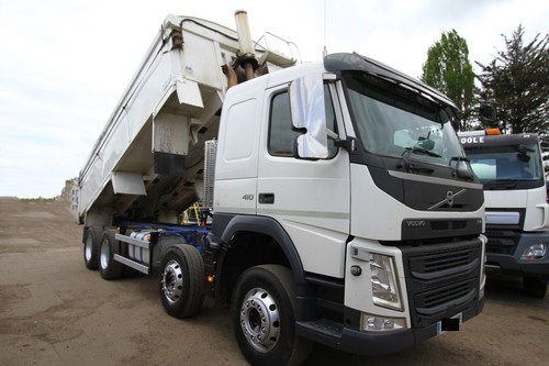 2016 volvo 8x4 tipper truck - volvo,