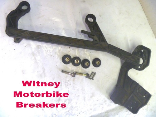 Triumph left pannier mounting - left,