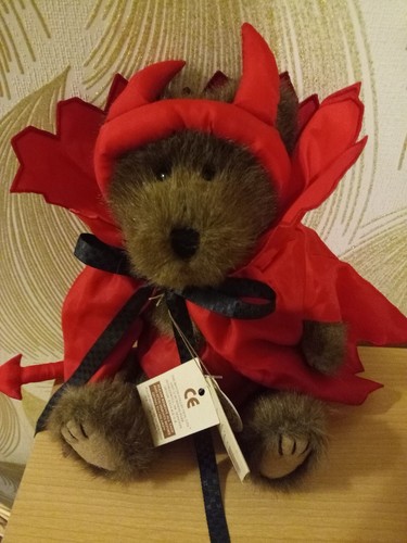 Boyd bears dressed - bears,