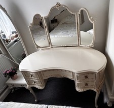 The Vintage French Style Louis