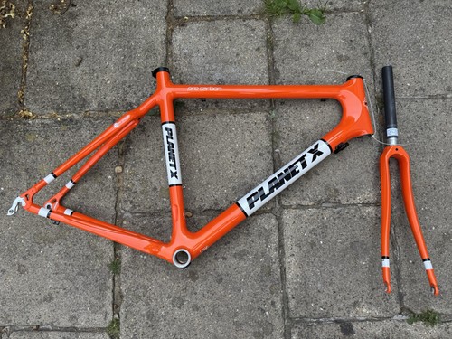 Planet pro carbon - planet, large