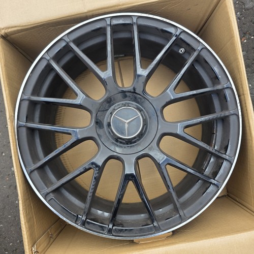 Single black amg - single,