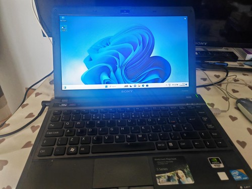 Sony vaio windows laptop - 11,