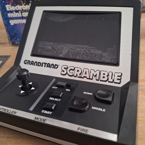Grandstand scramble - grandstand,