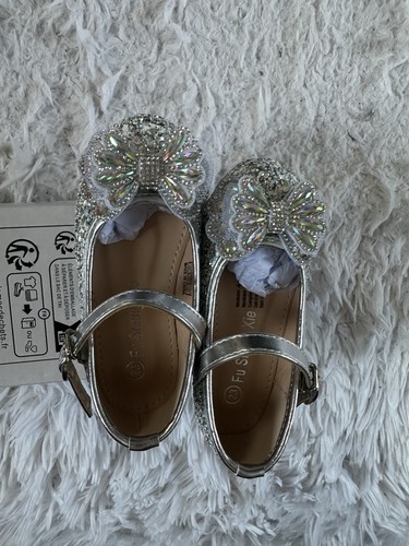 Girls silver sparkly shoes - sparkly,