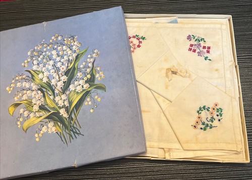 Vintage ladies handkerchiefs - ladies,