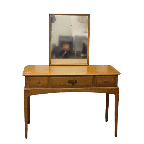 Stag madrigal dressing table - stag,