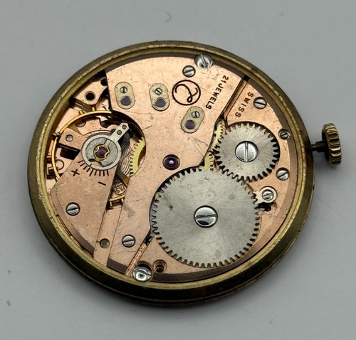 1560 watch movement running - 1560,